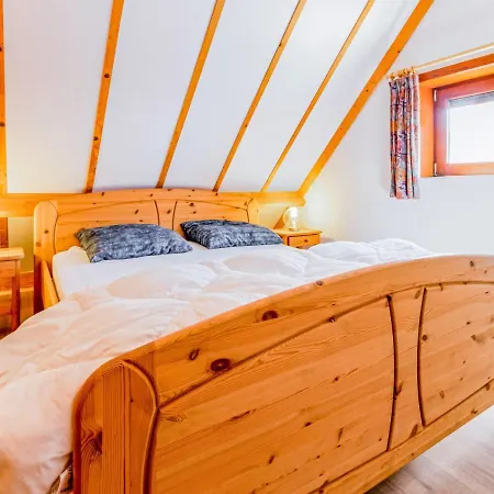 Cosy Holiday In Near Sea Beach *