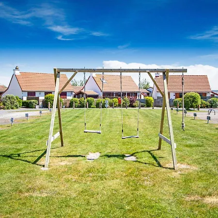 Cosy Holiday In Near Sea Beach De Haan